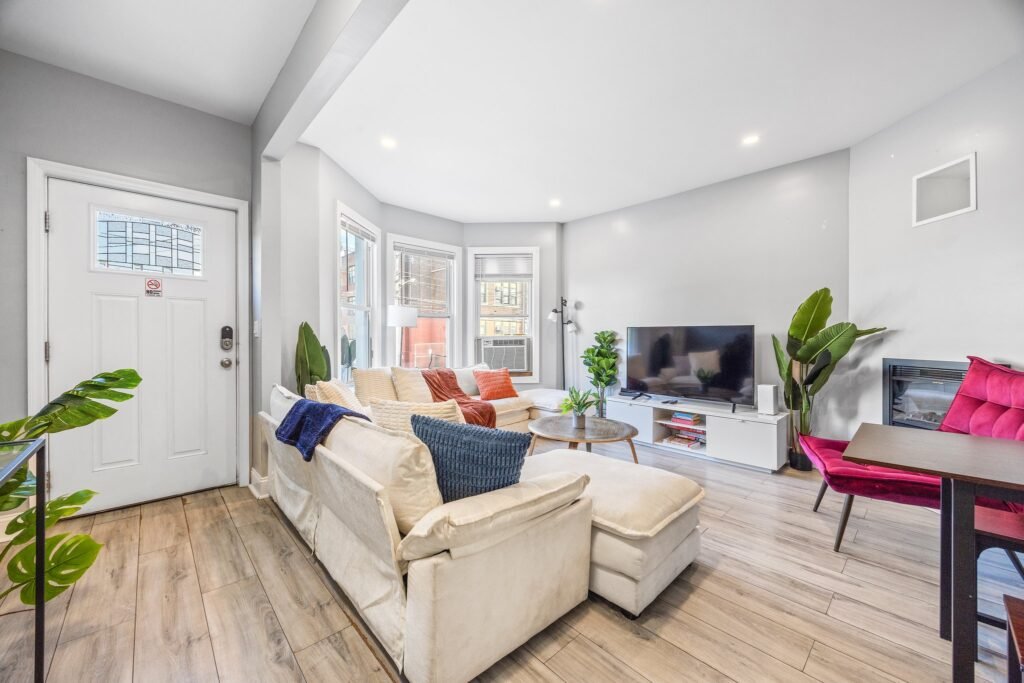 0-web-or-mls-274-summer-ave