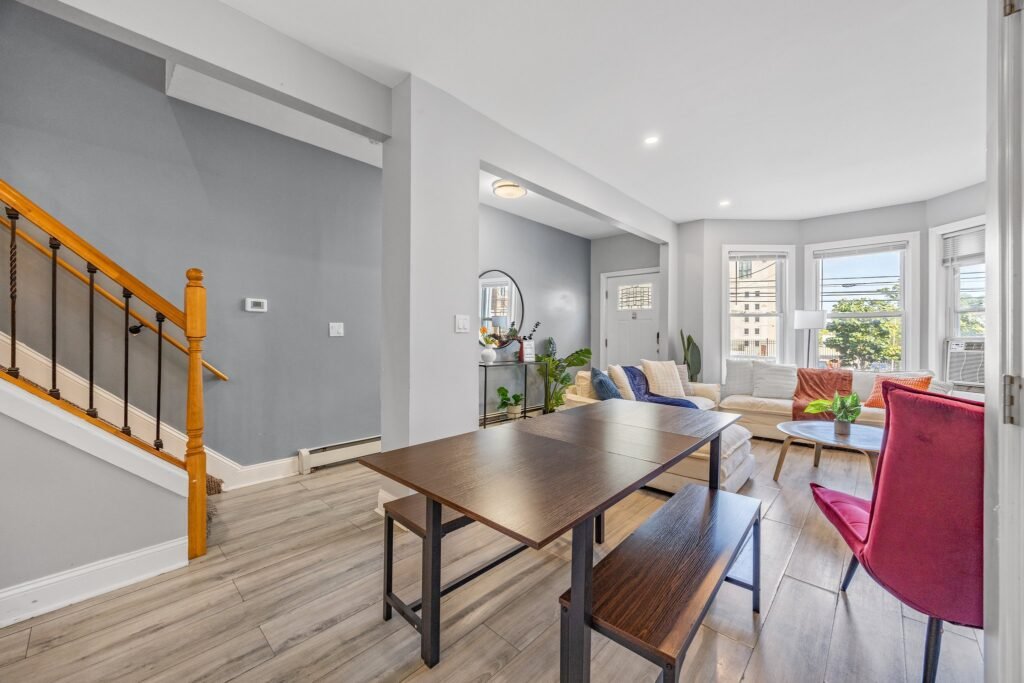 12-web-or-mls-274-summer-ave