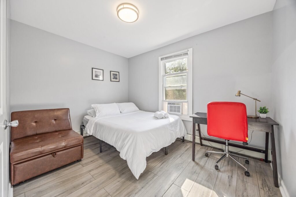 25-web-or-mls-274-summer-ave